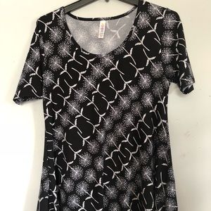LulaRoe Shirt size XS